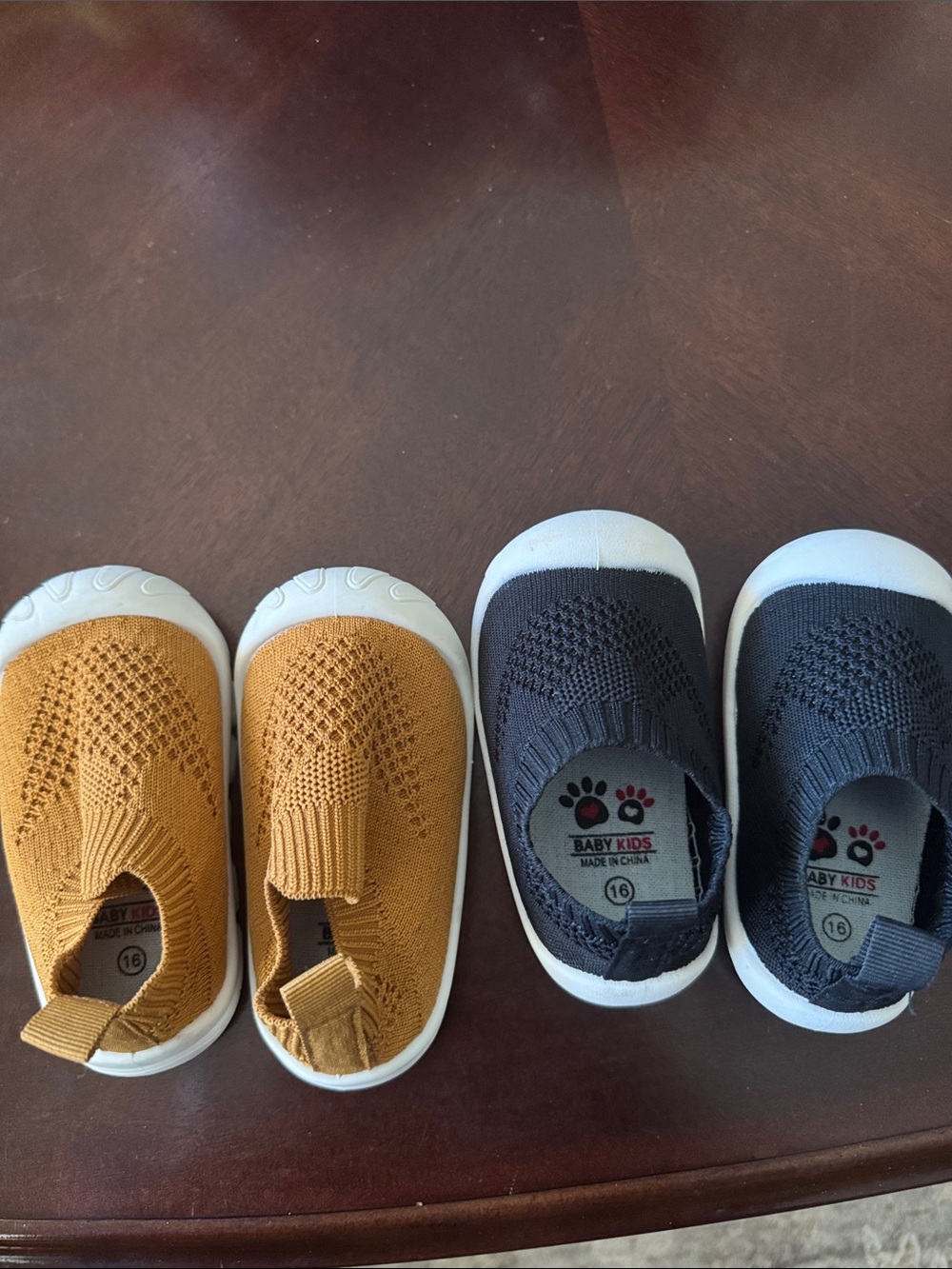 Slip-On Knit Walker Shoes in Mustard and Navy